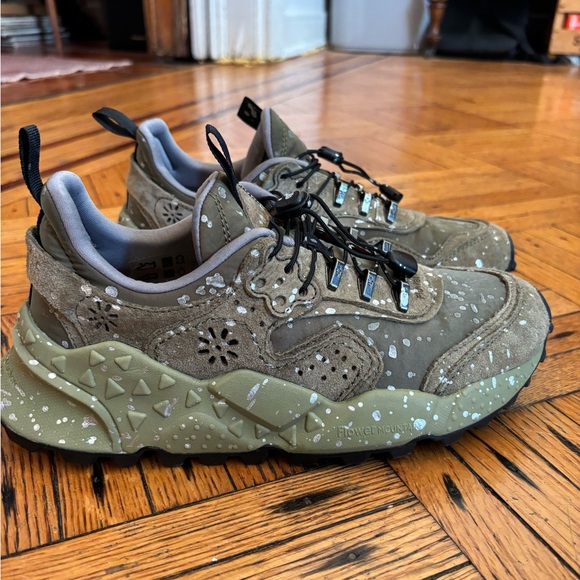 Flower Mountain Sneakers- 7 - Picture 1 of 6